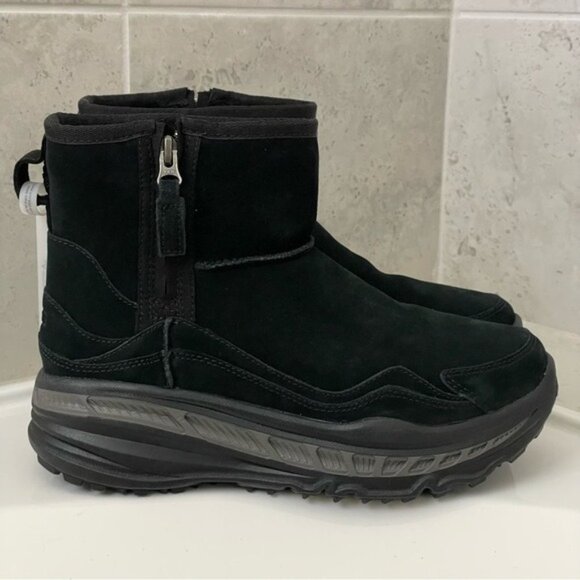 UGG Women’s Classic Weather Boot Size 7 - Picture 1 of 16